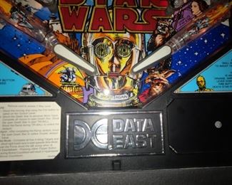 Star Wars Pinball Machine (1992) Manufactured By Data East. In BEAUTIFUL, working condition with original Darth Vader topper!