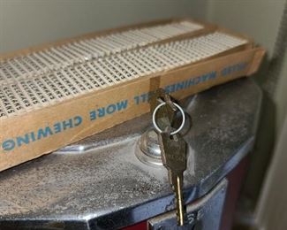 Antique Adams Chewing Gum Vending Machine (Used In The NYC Subway System) - With Key!