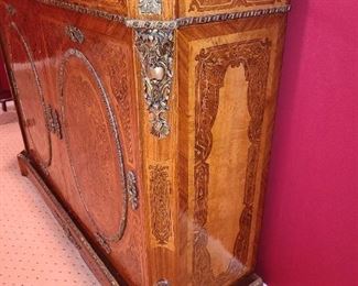 STUNNING Dining Room Buffet With Inlaid & Ornate Details
