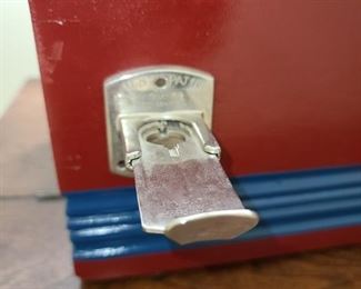 Totalizer Basketball Tabletop Coin-Op Machine Manufactured By Asco Vending Machine Exchange (Newark, NJ) - With Key!