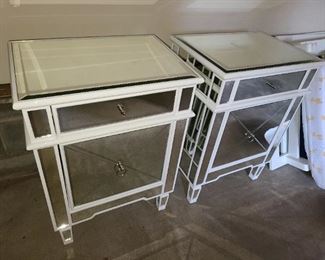 Beautiful Mirrored Nightstand Tables W/ Drawers