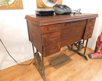 deco treadel sewing machine cabinet, machine is not original,