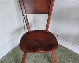 a 3 legged chair