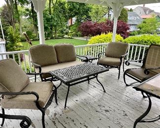 Love seat, 2 chairs, coffee table & end table 