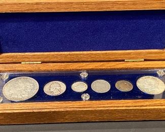 USA coin sets with wooden box 