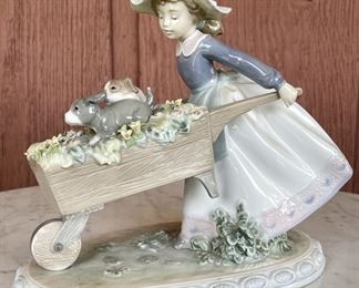 Lladro 5460 1987 "A Barrow Of Fun" Figurine Female And Puppies