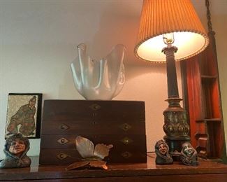 lamp is still available 