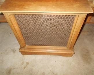 Vintage matching speaker/ end table