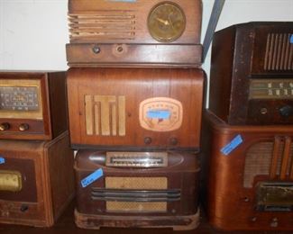 LOTS more antique radios