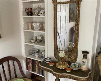 Foyer mirror and table set