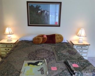 Beautiful bedspread/ duvet cover with shams in the horse room