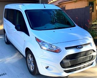 2018 Ford Transit Connection Van XLT LOW MILES