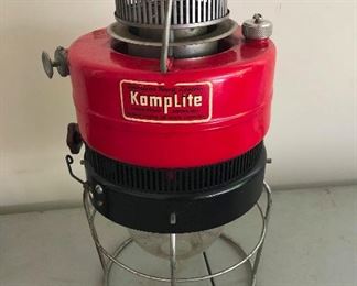 S O L D  - VINTAGE Kamplit Globe Lantern