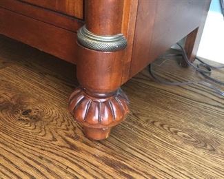 China cabinet leg