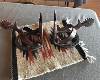 Spur bookends