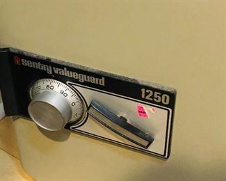 Sentry Valuegaurd 1250 safe $50