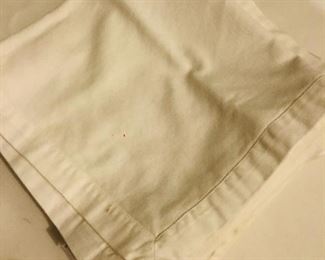 Set of 11 white cloth napkins $10
