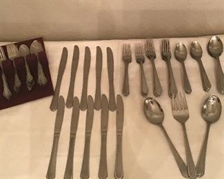 101 Pieces Of Flatware