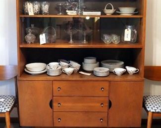 Mid Century Modern Distinctive Furniture By Stanley 3-Drawer Hutch With Side Cabinets, 64" x 50" x 18"
