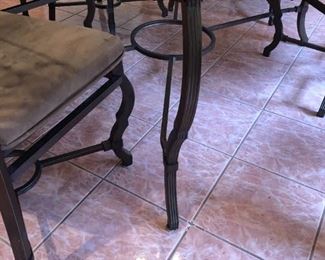 DETAIL OF TABLE AND CHAIRS