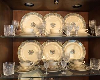 8  5 PIECE PLACE SETTINGS