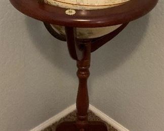 Stand Alone Globe