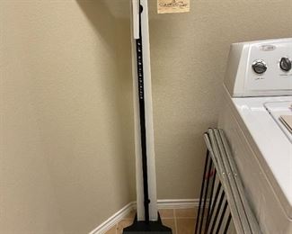 Health-O-Meter Stand-On Scale with old-school weights