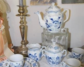 Dynasty porcelain 13 pieces