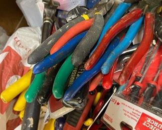 Assorted tools.