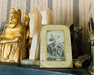 early bookends and do you see the early Singing Cowboy memorabilia?