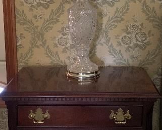 King Bedroom : Dresser w 3-Section Mirror, 4 Poster Bed, 2 Nightstands, Lingerie Chest, 4-Drawer Dresser