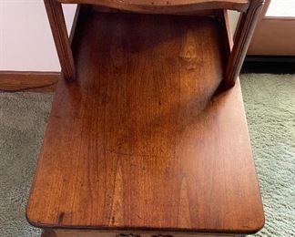 Vintage Imperial End Table/Telephone Table w Queen Anne Legs