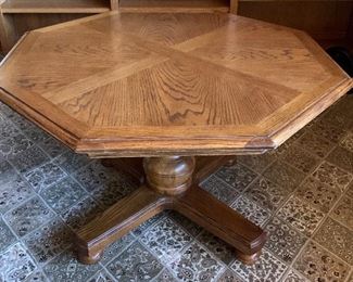 Vintage Ethan Allen Octagon Pedestal Dining Table 
