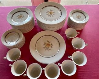 Oxford Sharon Yellow Rose Tan Leaves Silver Verge              Perfect for a Small Get Together  $200