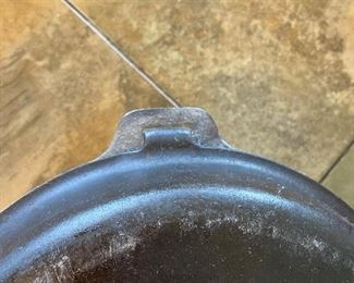 Griswold #8 Top Latches to Bottom Pan #1103A and #1102B $175