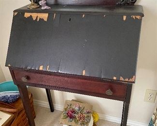 Needs some TLC but is adorable $150