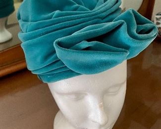 Juan Elle Vintage Velvet Hat $30