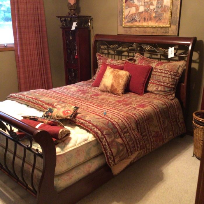 Another view of the Queen Sleigh Bed