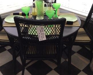 Black Wicker Dining Table w/4 Chairs