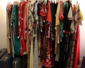 Women's vintage clothing