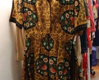 Women's vintage clothing