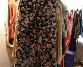 Women's vintage clothing
