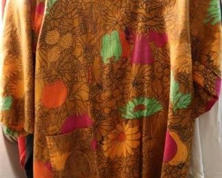 Women's vintage clothing