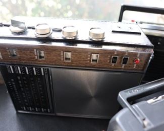 Vintage SoundDesigntransistor radio