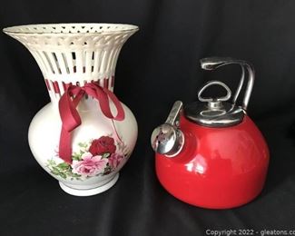Formalities Vase Chantal Tea Pot
