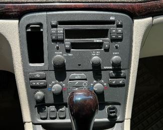 Volvo console view