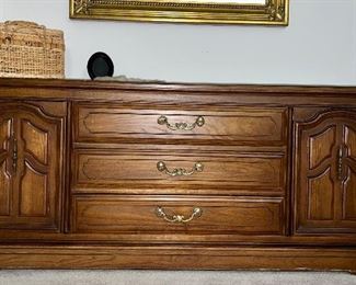 Sanford/Permacraft dresser