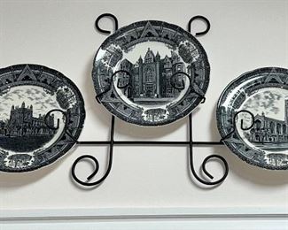 Decorative plates with iron rack