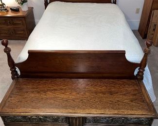 Full bed; Lane cedar chest