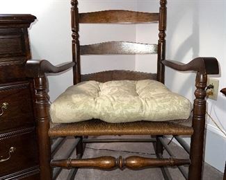 Vintage rocker with seat cushion